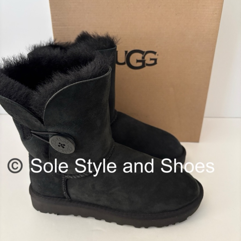 UGG Bailey Button Boots Black 5